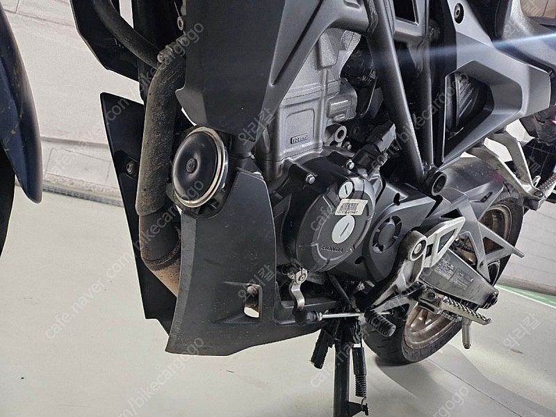 혼다 CB 125 R more