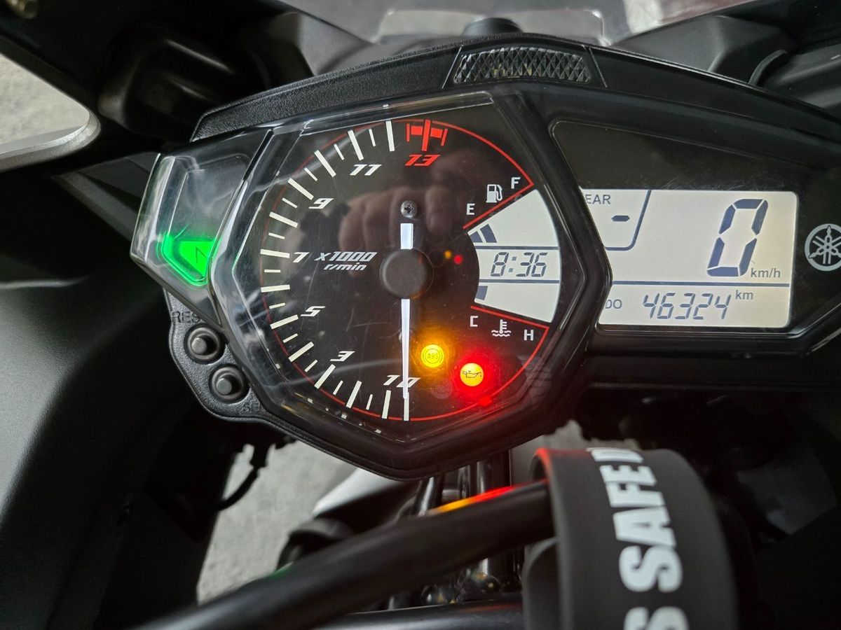 야마하 YZF R3 main