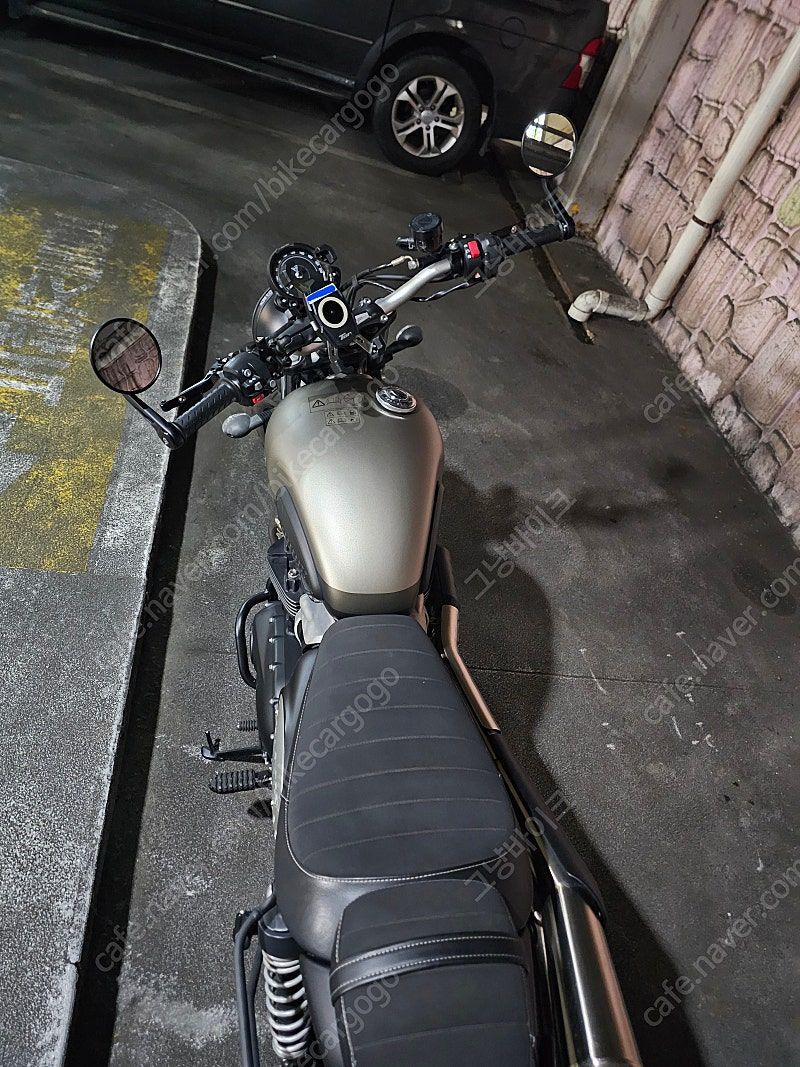 트라이엄프 SCRAMBLER 900 5
