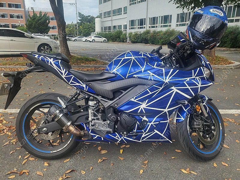 야마하 YZF R3 thumb 2