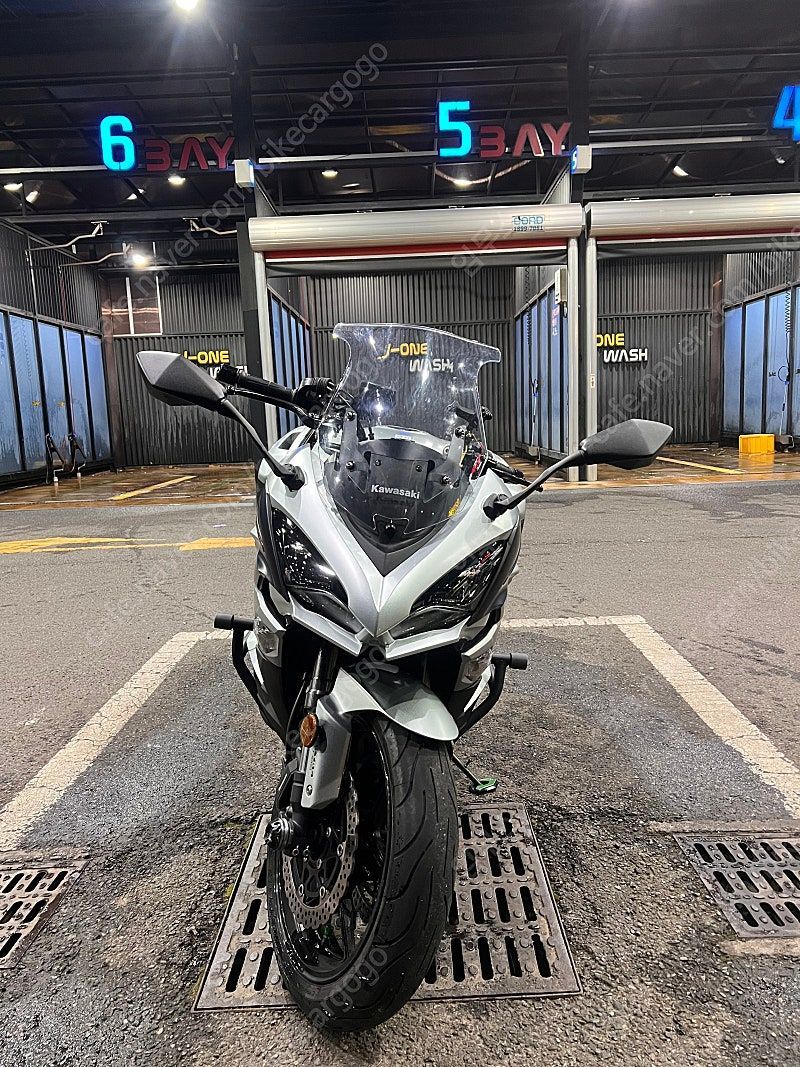 가와사키 Z 1000 SX main