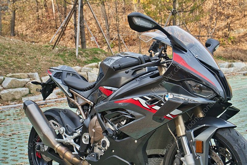 BMW S 1000 RR more