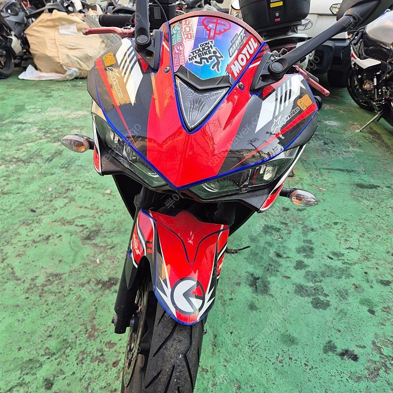 야마하 YZF R3 more