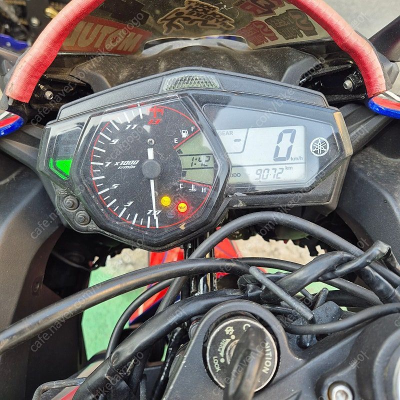 야마하 YZF R3 more