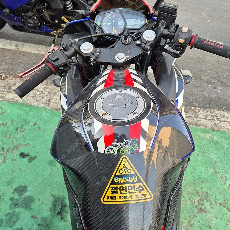 야마하 YZF R3 main