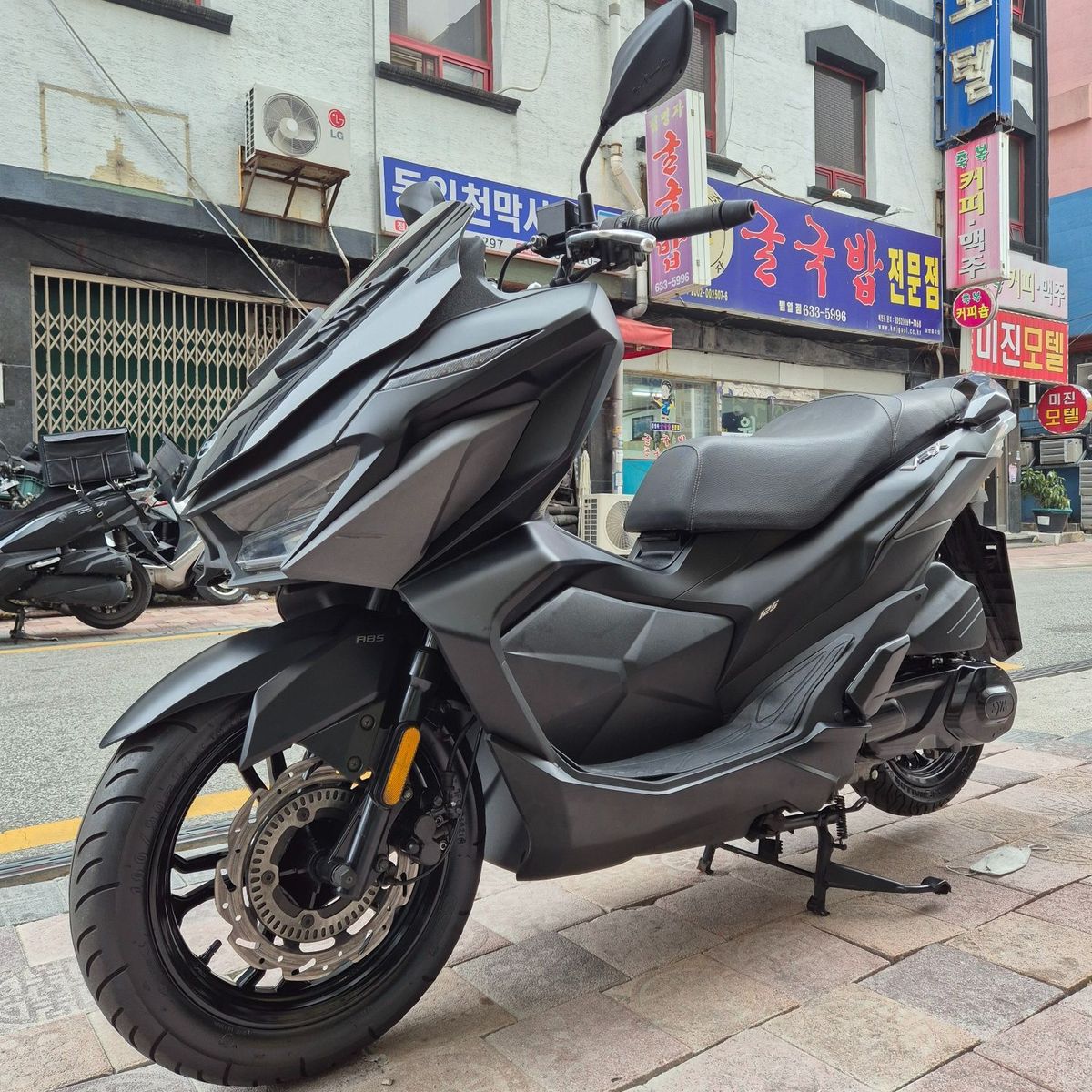 SYM VSX 125 ABS more