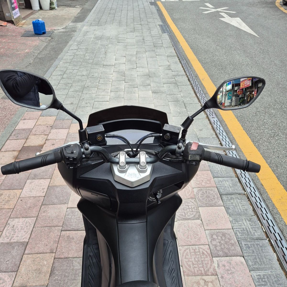 SYM VSX 125 ABS 9