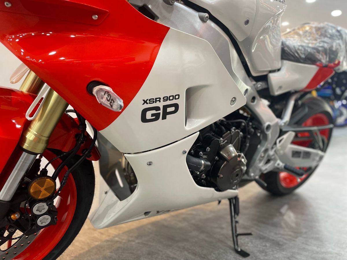 야마하 XSR 900 GP 6