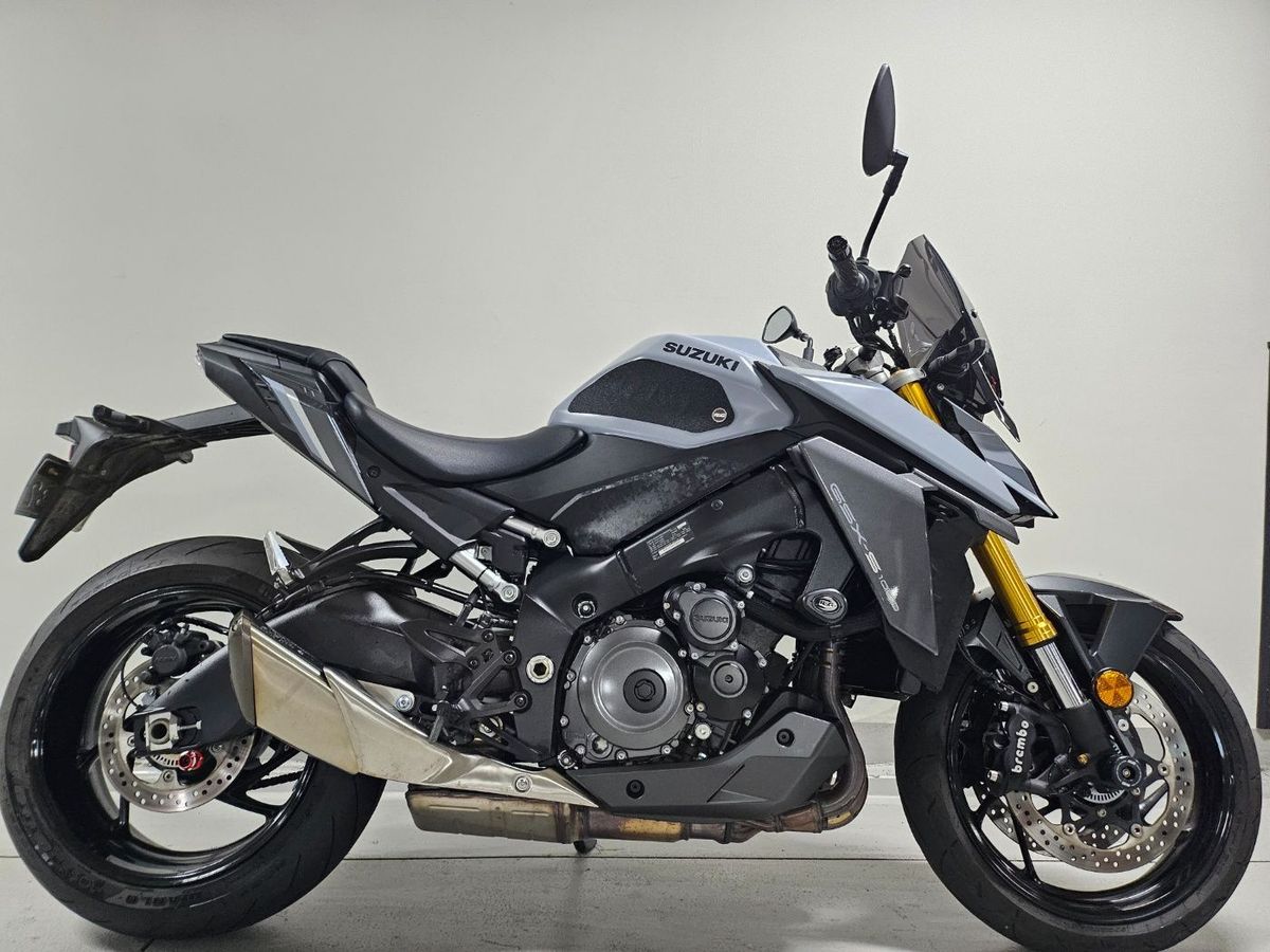 스즈키 GSX S 1000 thumb 2