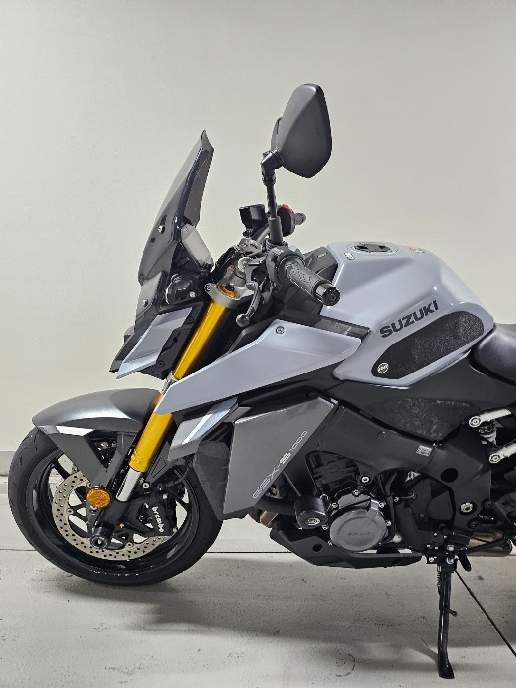 스즈키 GSX S 1000 6