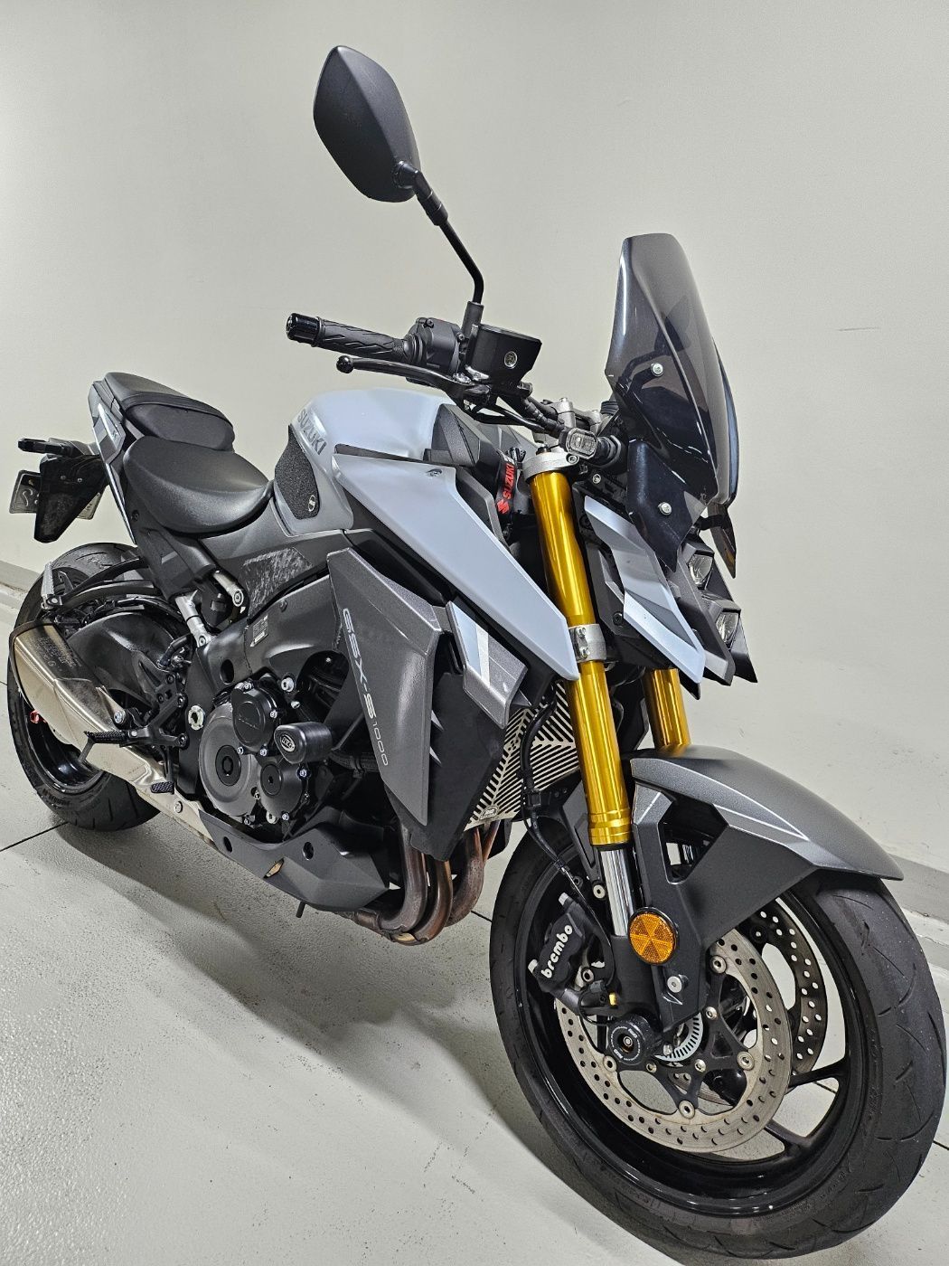 스즈키 GSX S 1000 main