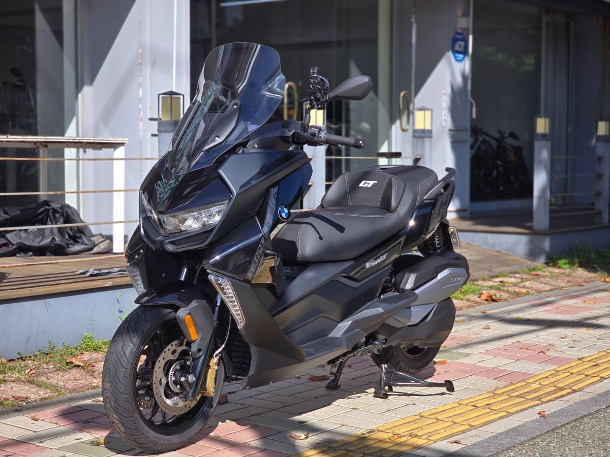 BMW C 400 GT main