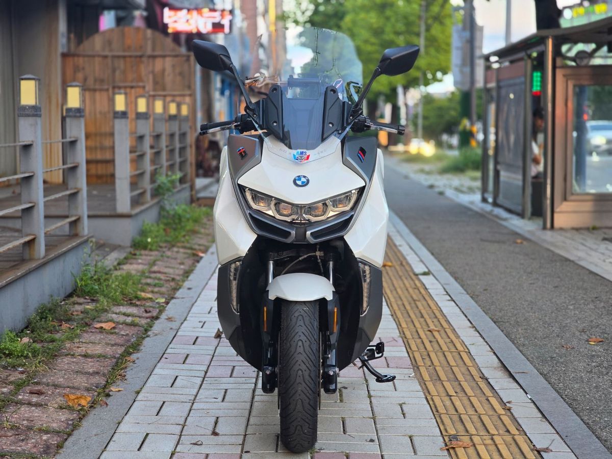 BMW C 400 GT thumb 2