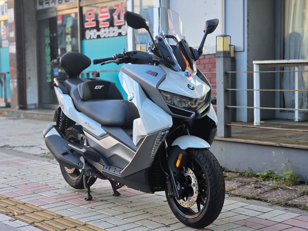 BMW C 400 GT more