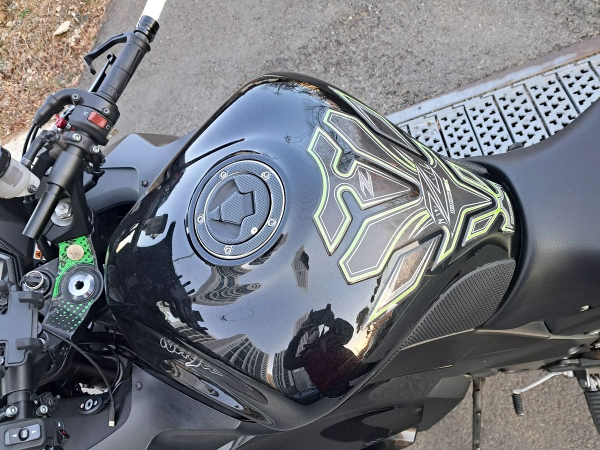 가와사키 Z 1000 SX 7