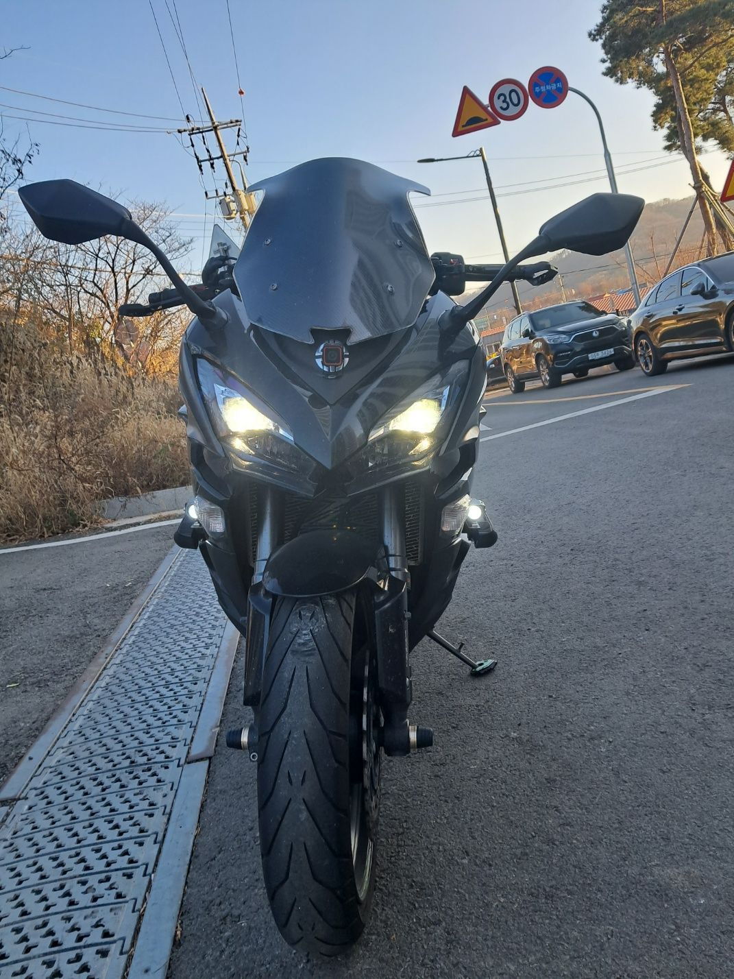 가와사키 Z 1000 SX more