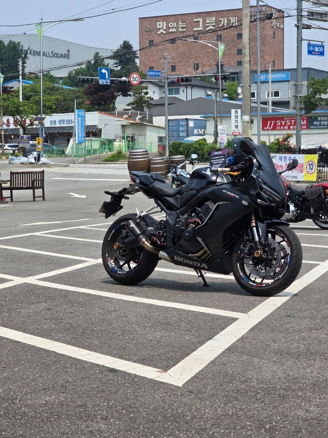 혼다 CBR 650 R MT 5