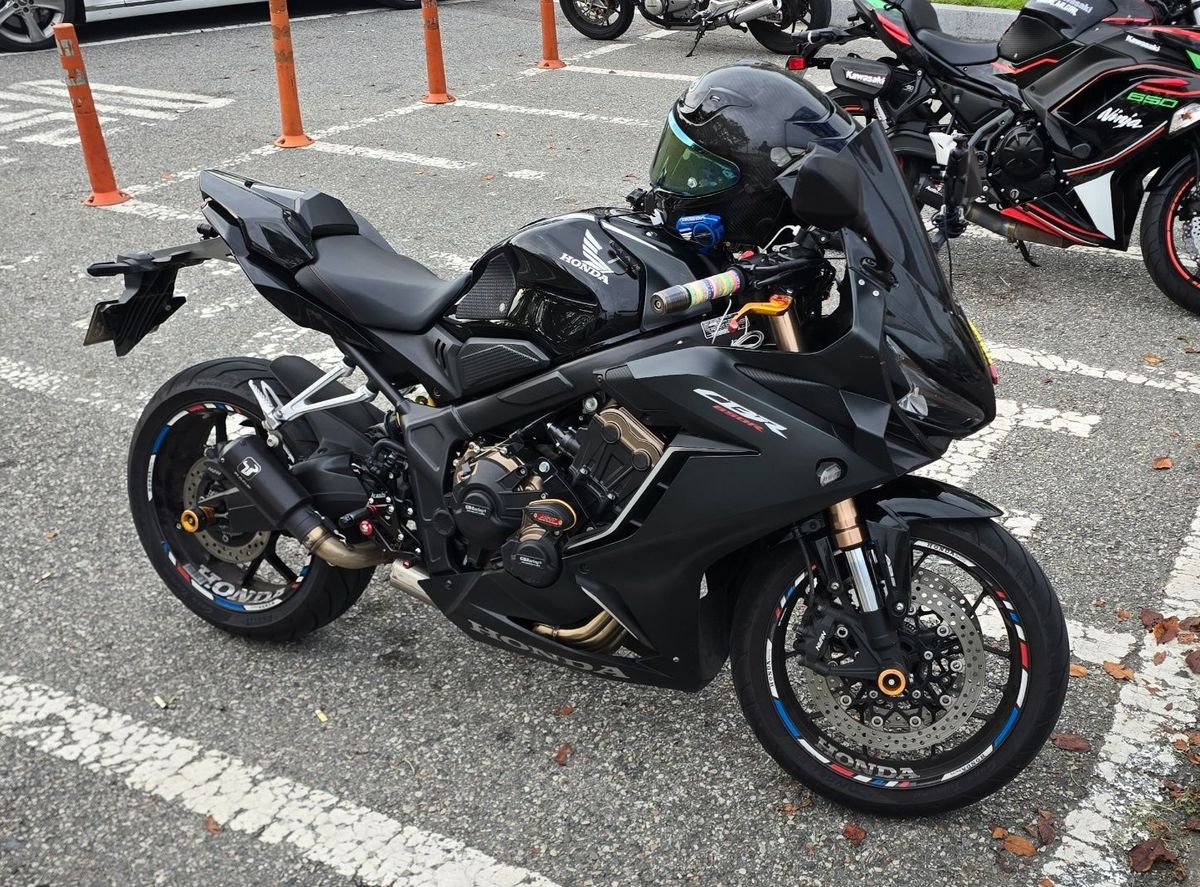 혼다 CBR 650 R MT 7
