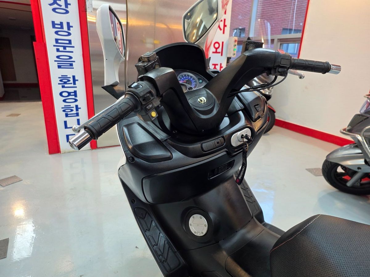 SYM 보이져 125 EVO 7