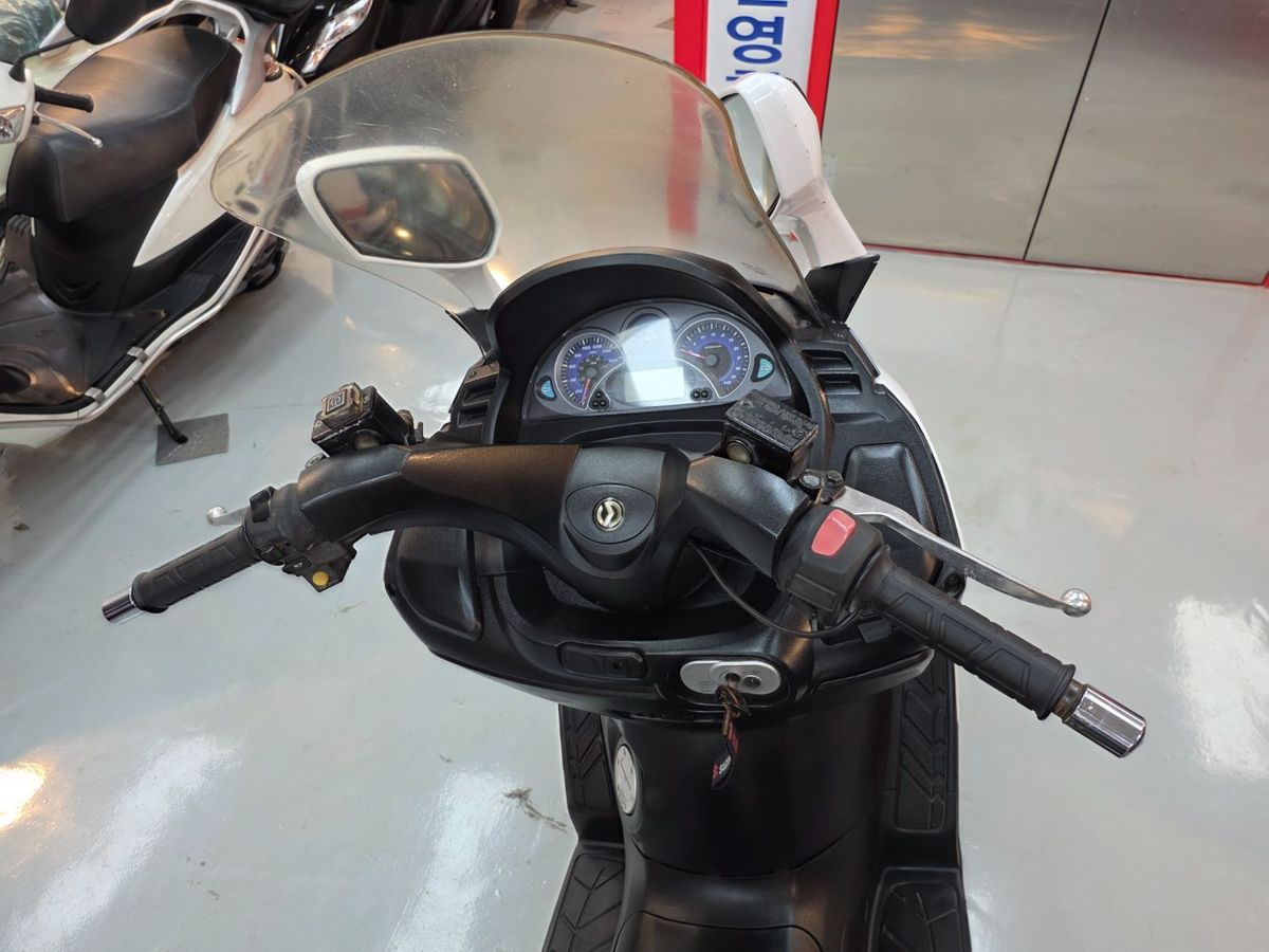SYM 보이져 125 EVO 14