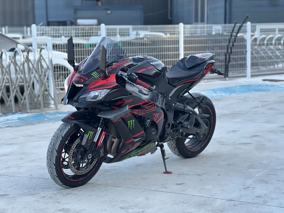 가와사키 닌자 ZX 10 R 7