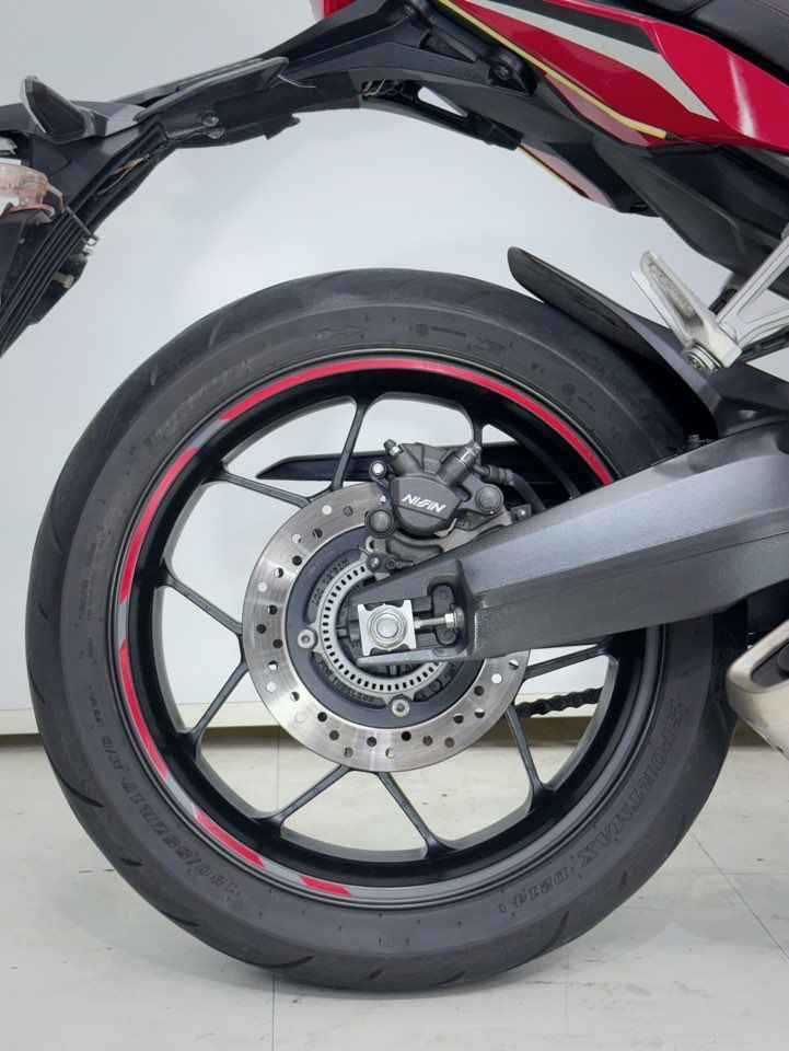 혼다 CBR 650 R MT 11
