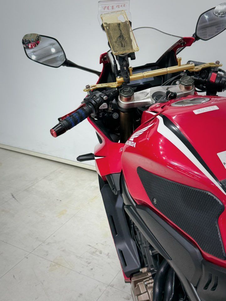 혼다 CBR 650 R MT 17