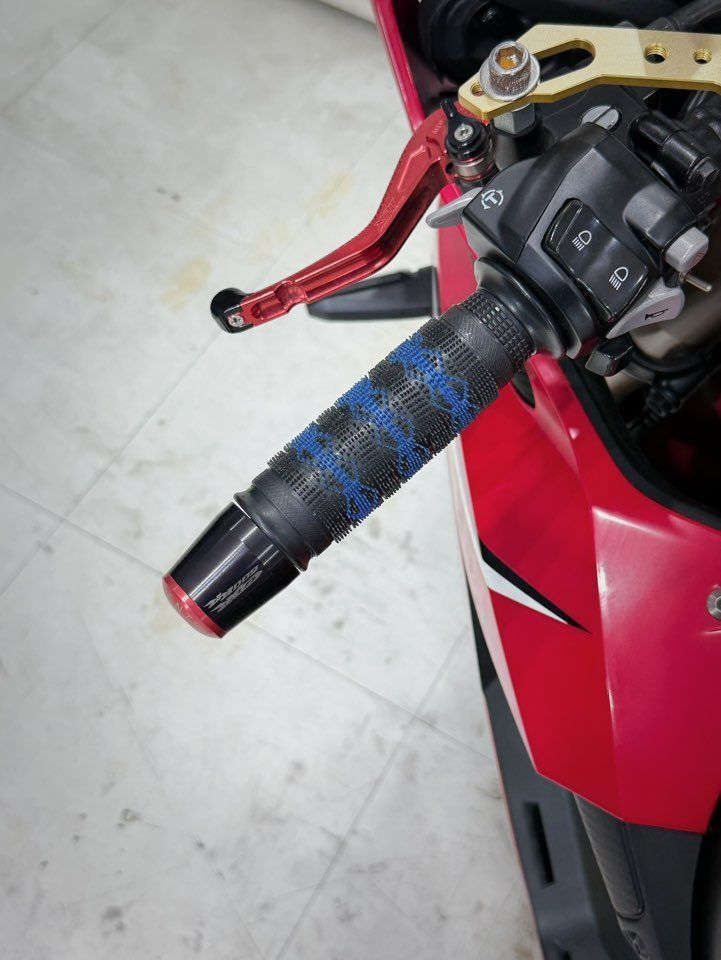 혼다 CBR 650 R MT 18