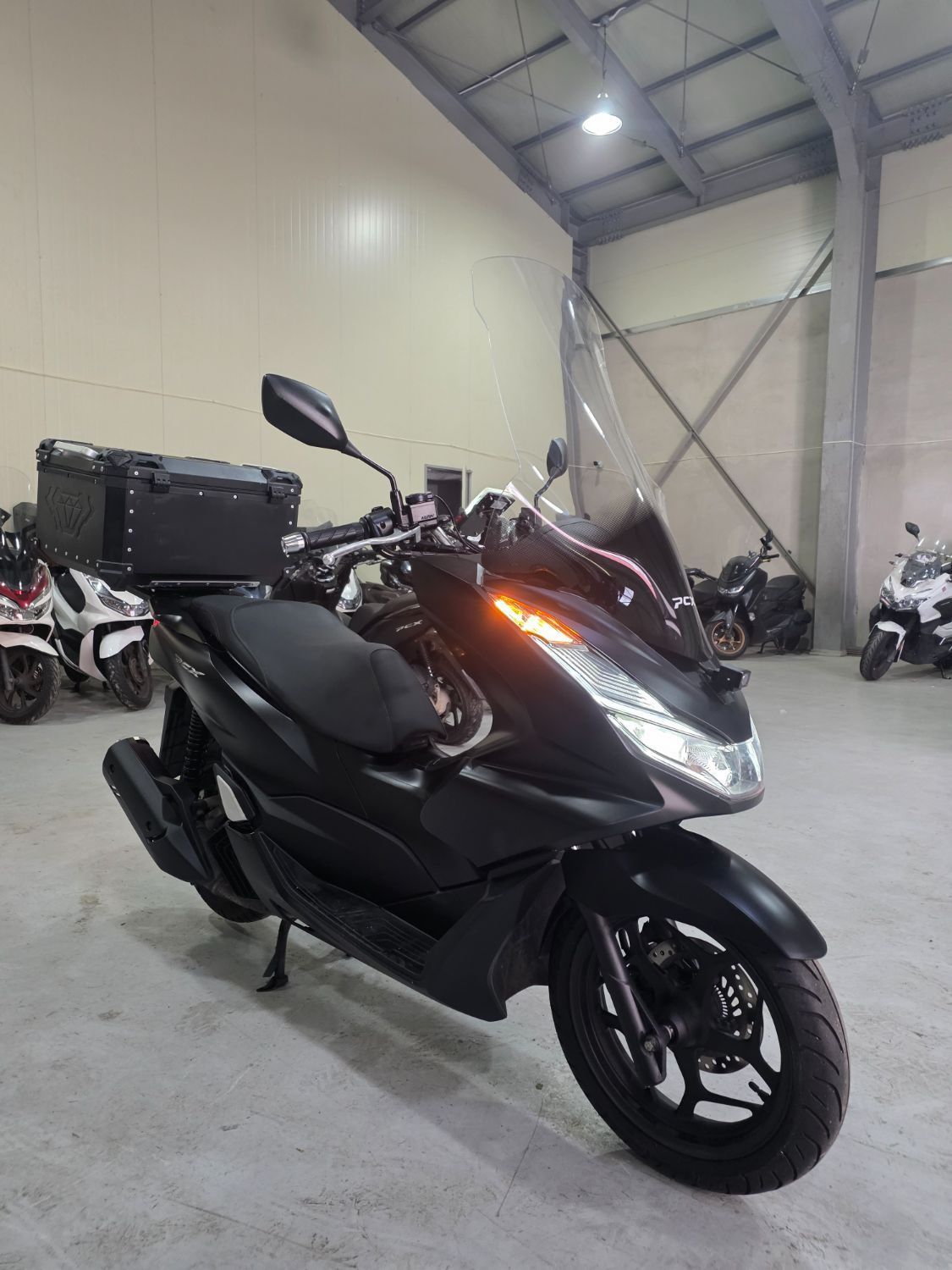 혼다 PCX 125 more