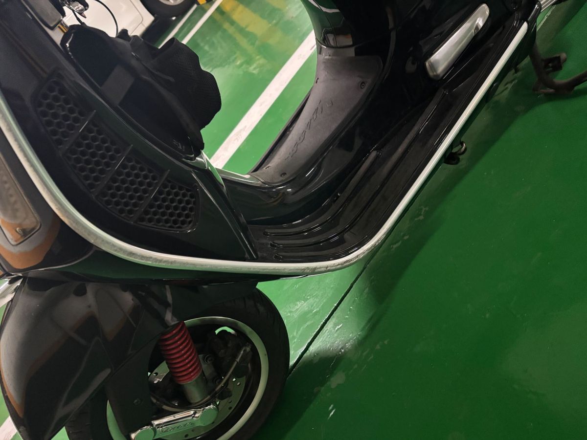 베스파 GTS 125 more