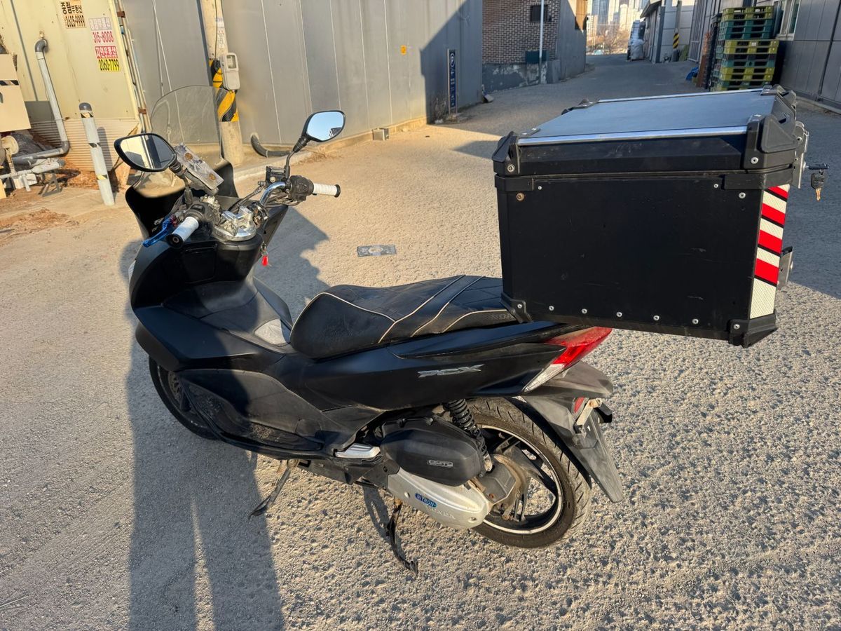 혼다 PCX 125 8