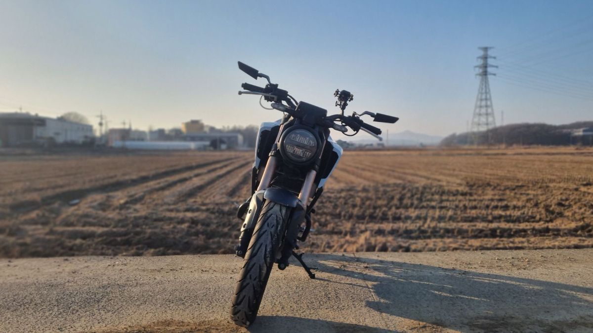 혼다 CB 125 R thumb 2