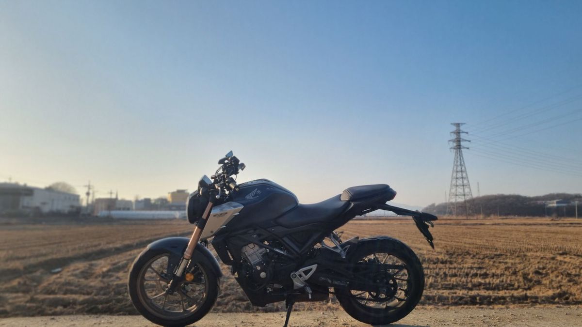 혼다 CB 125 R 4
