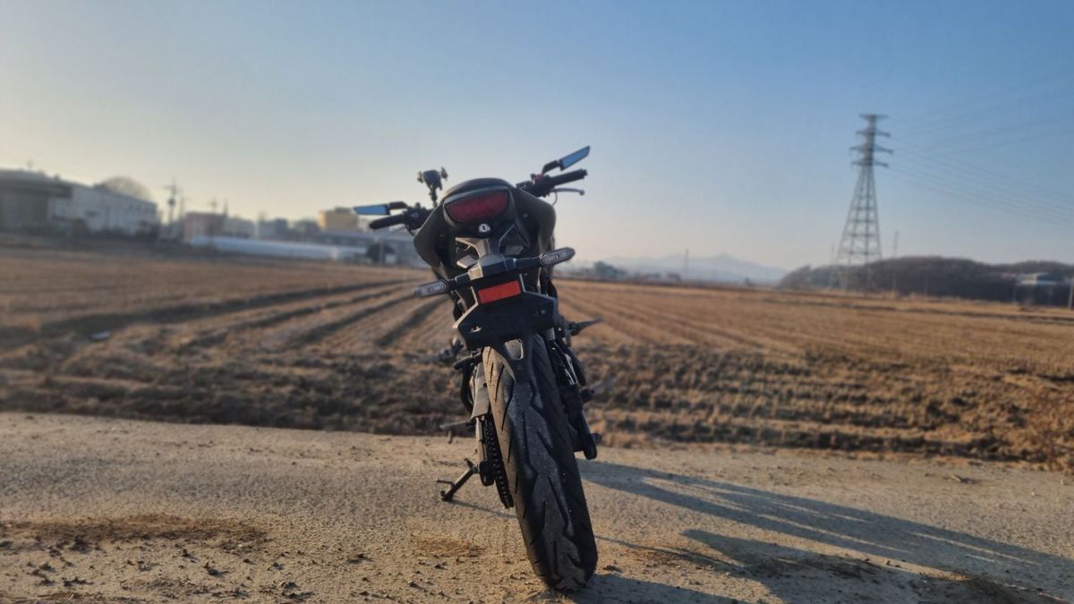 혼다 CB 125 R 6