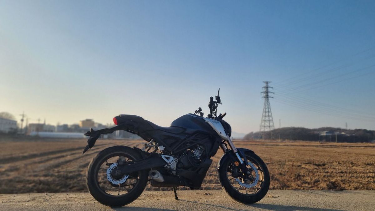 혼다 CB 125 R 8