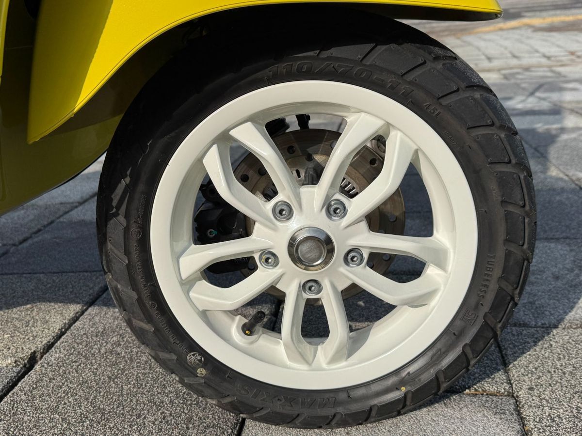베스파 LX 125 16