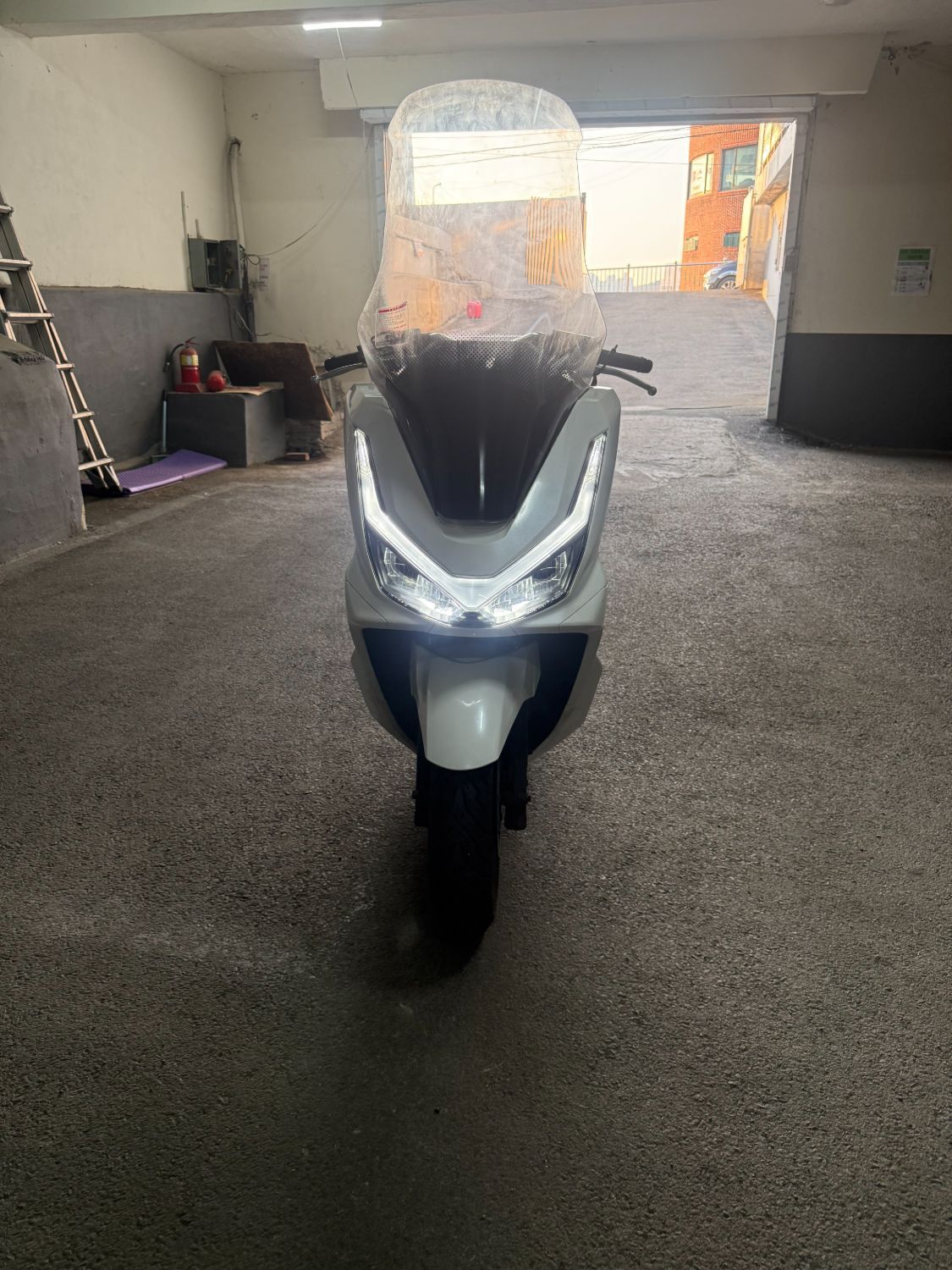 혼다 PCX 125 thumb 2