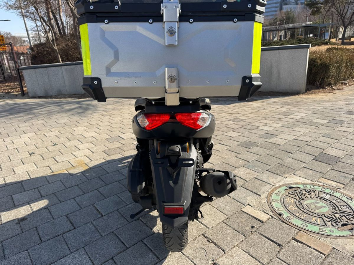 야마하 NMAX 155 7