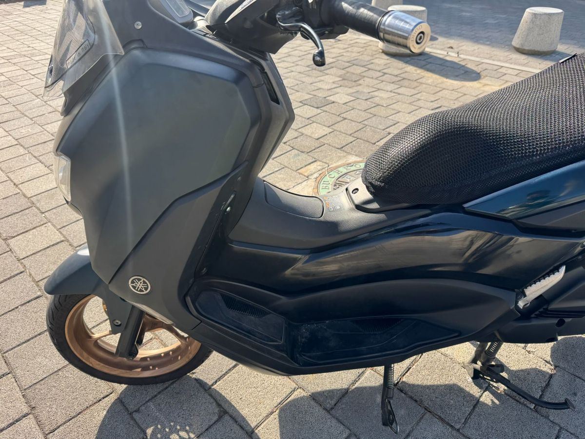 야마하 NMAX 155 11
