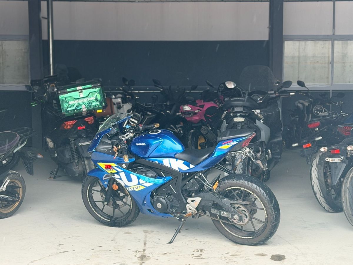 스즈키 GSX R 125 ABS more