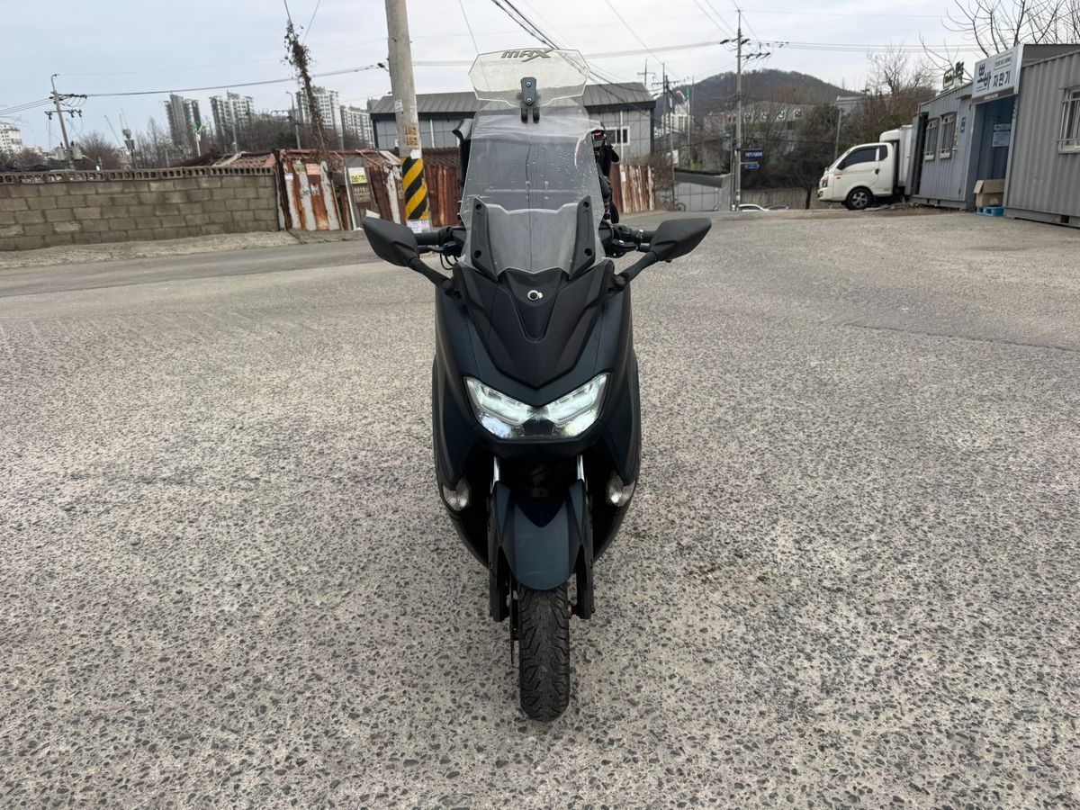 야마하 NMAX 155 more