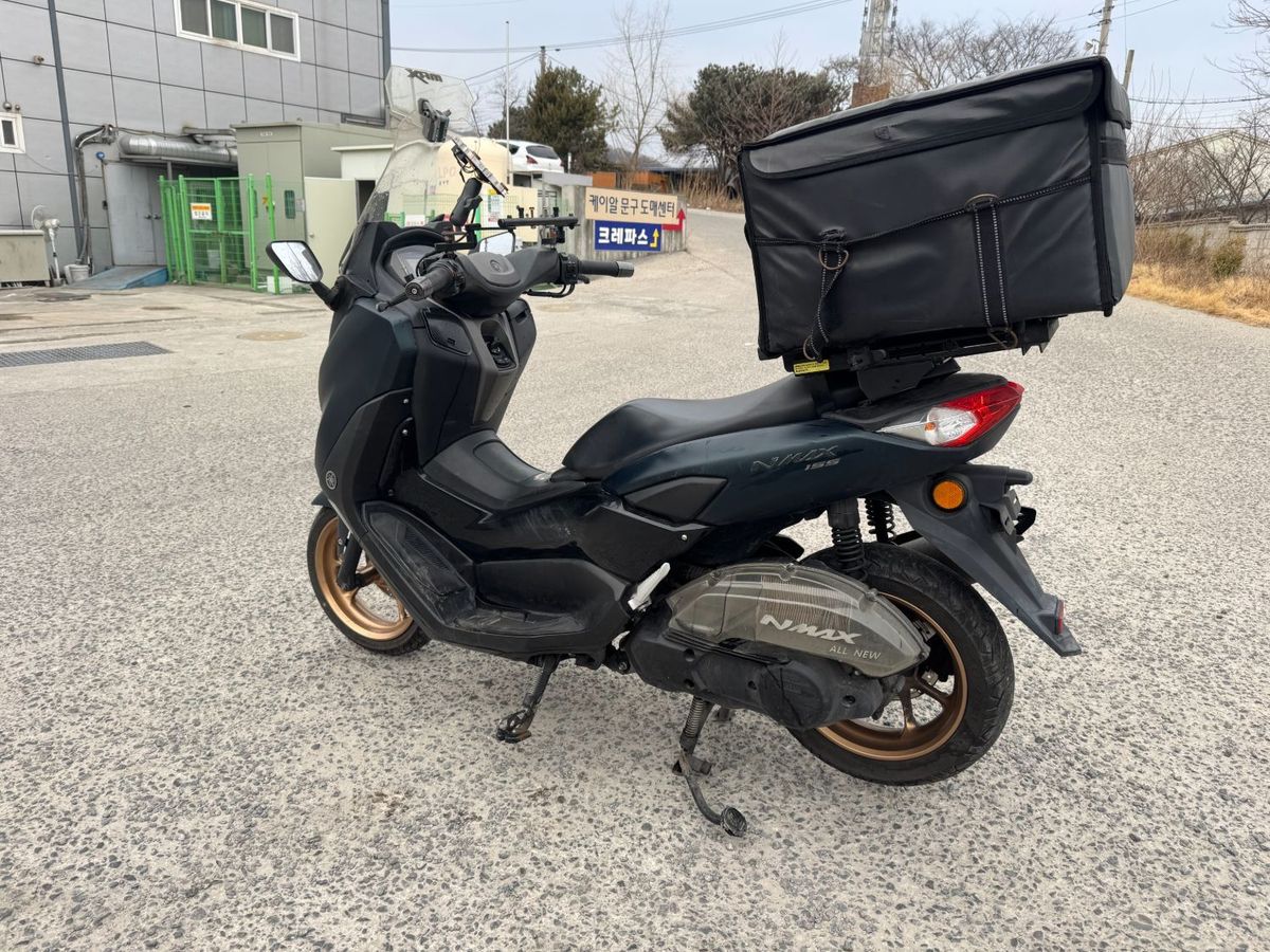 야마하 NMAX 155 6