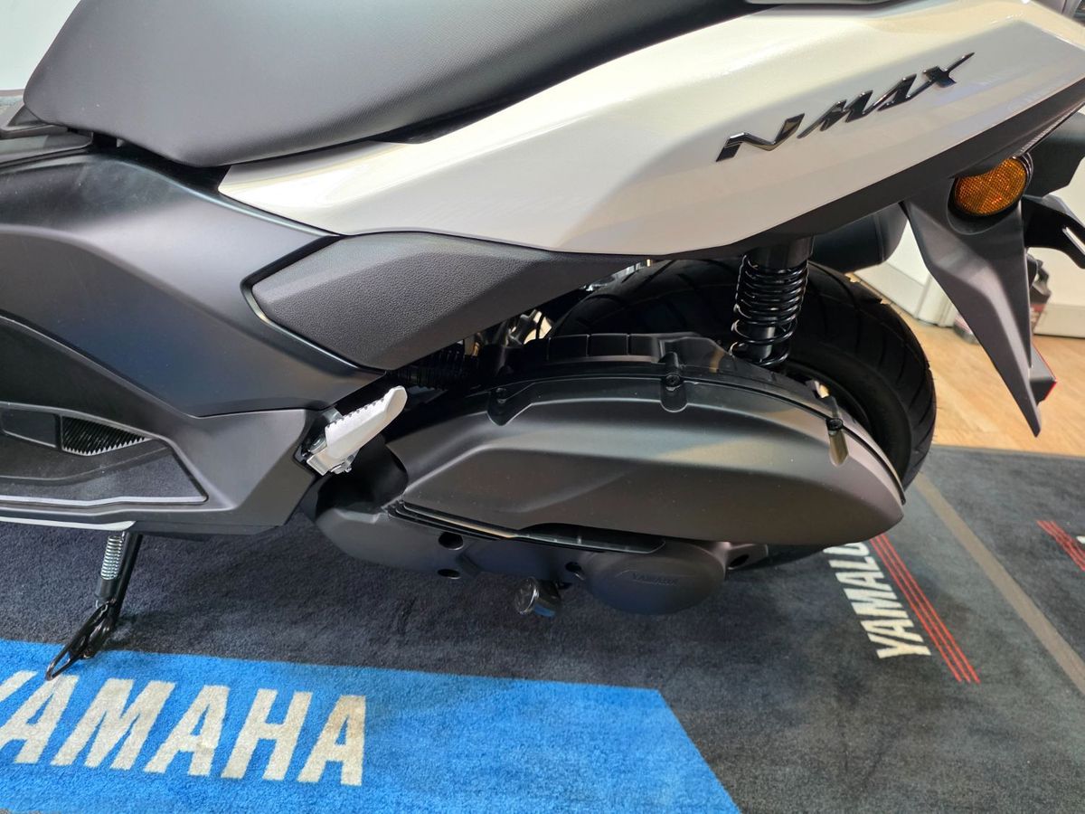야마하 NMAX 125 more