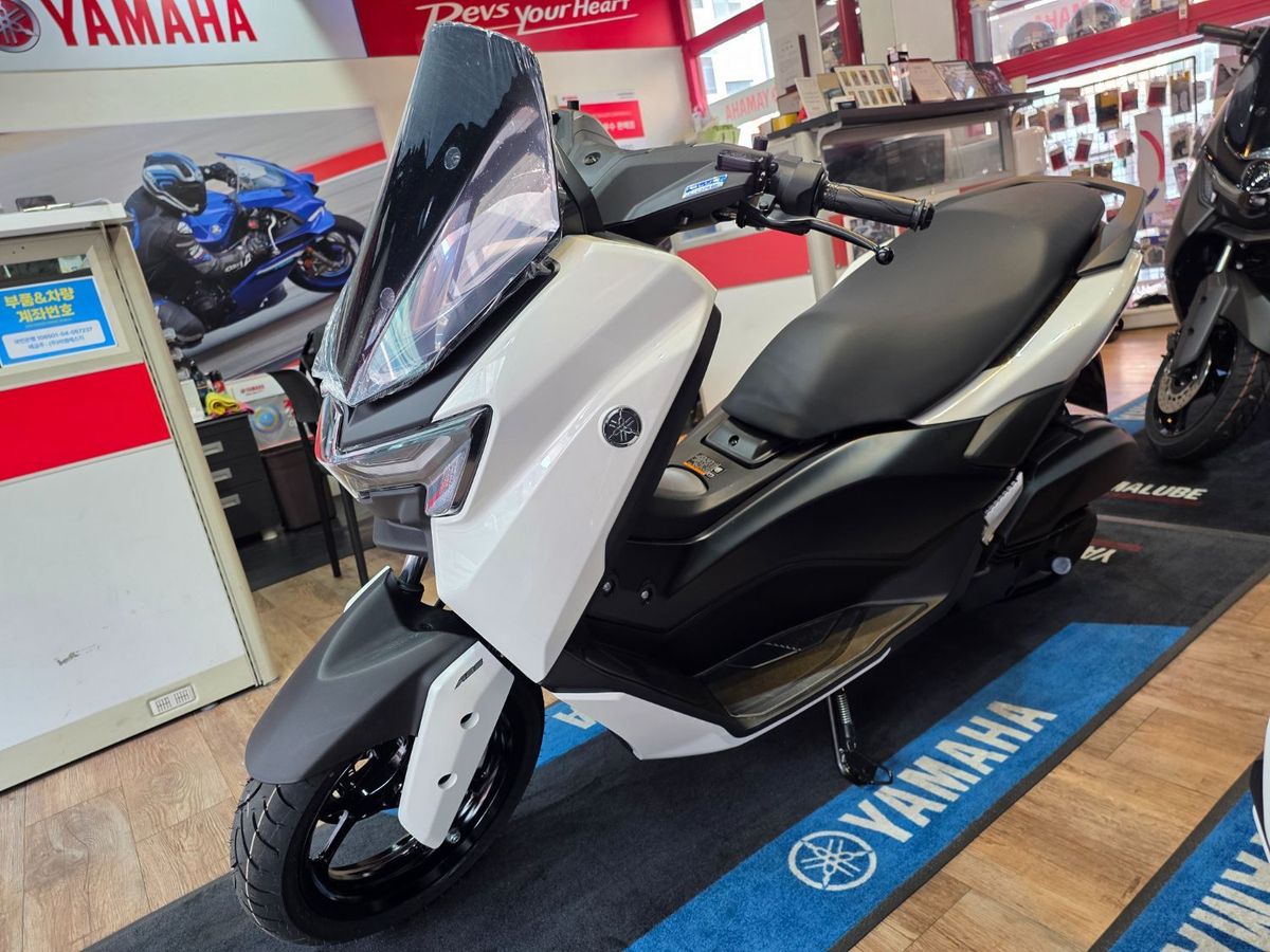 야마하 NMAX 125 4