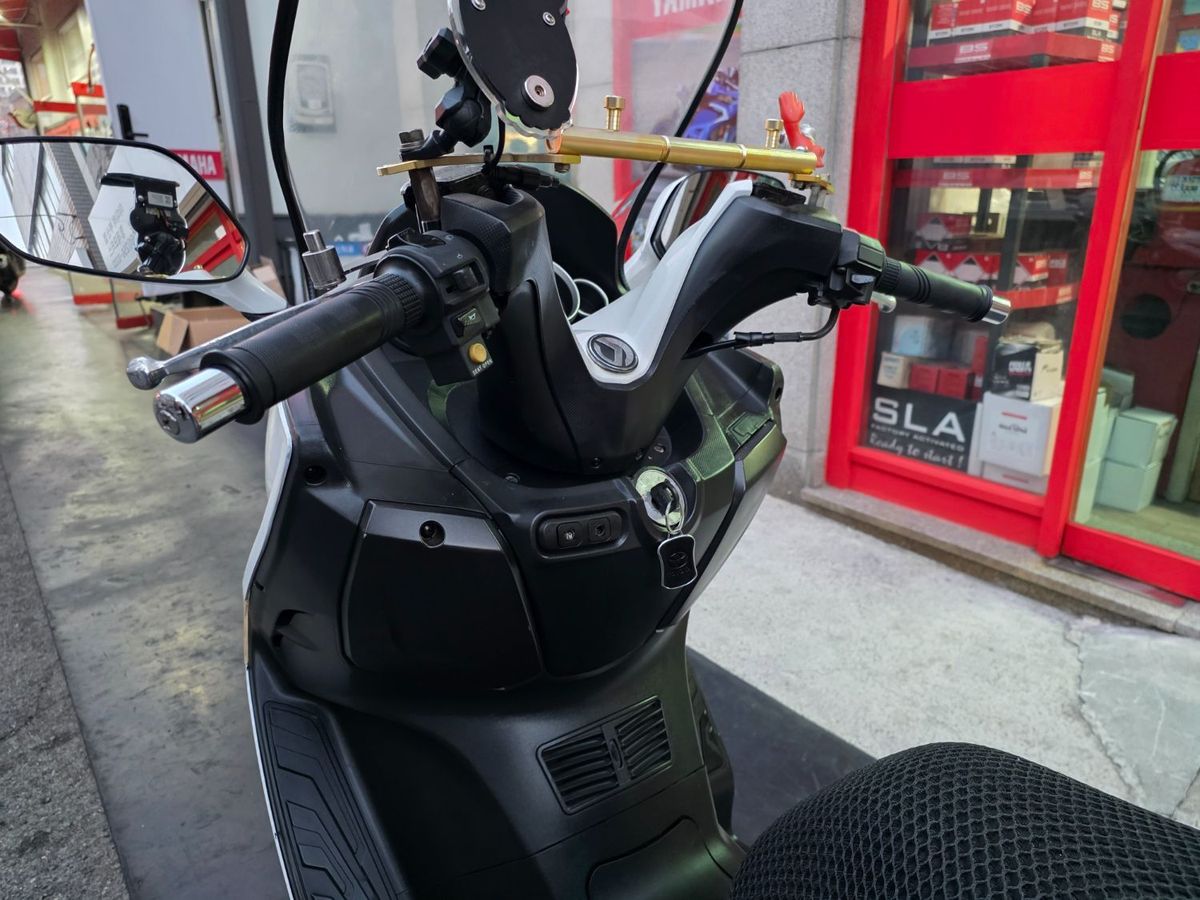 SYM 조이맥스 300 i 5
