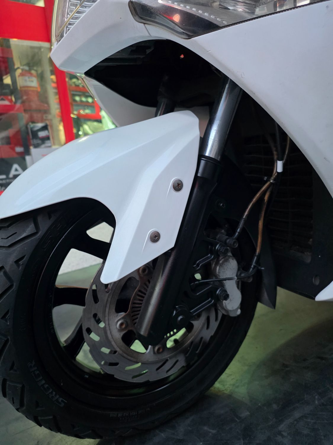 SYM 조이맥스 300 i 14