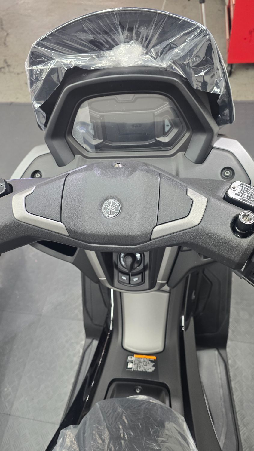 야마하 NMAX 125 7
