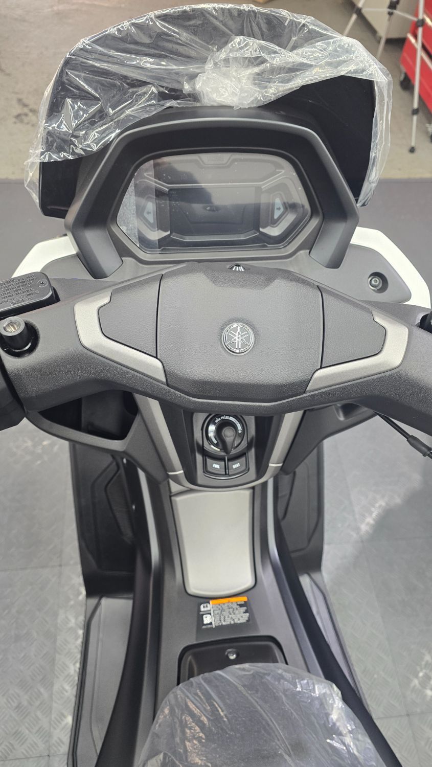 야마하 NMAX 125 16