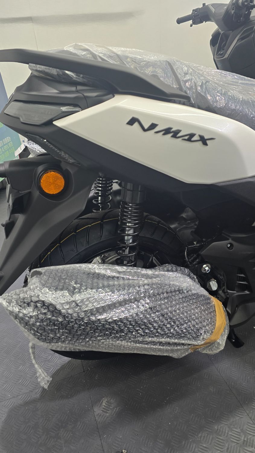 야마하 NMAX 125 19