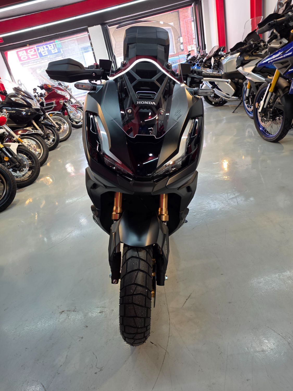 혼다 ADV 350 main
